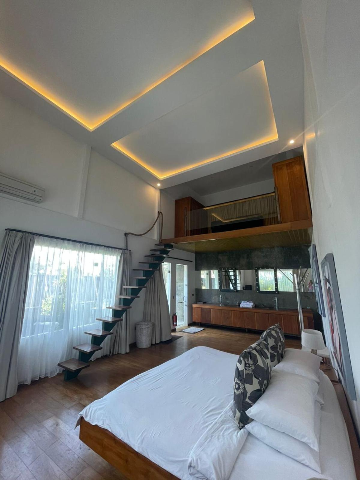 Saga Villas Ultra Семиняк Екстериор снимка